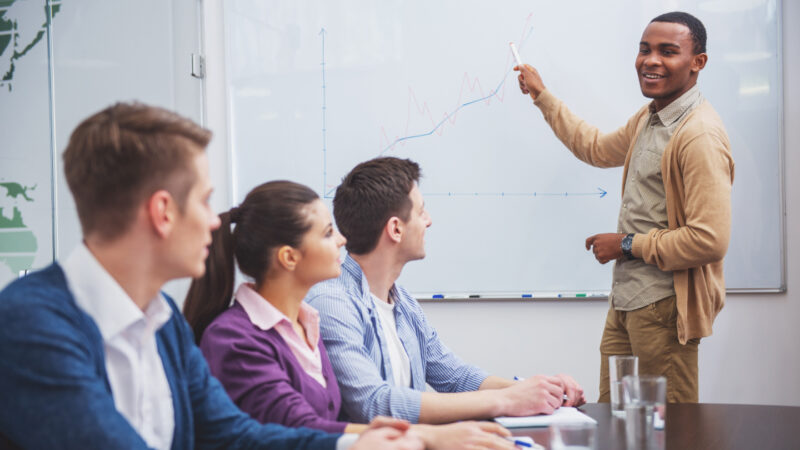 B2B influencer - Consultus Digital