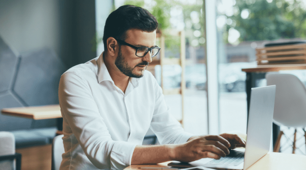 A Toronto digital marketer creating strong content for their clients landing page copy