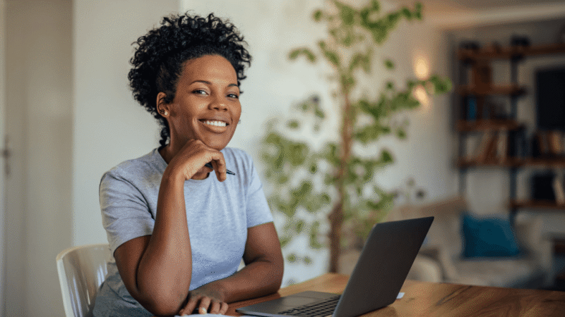 An online consumer at her laptop about to begin her buying journey
